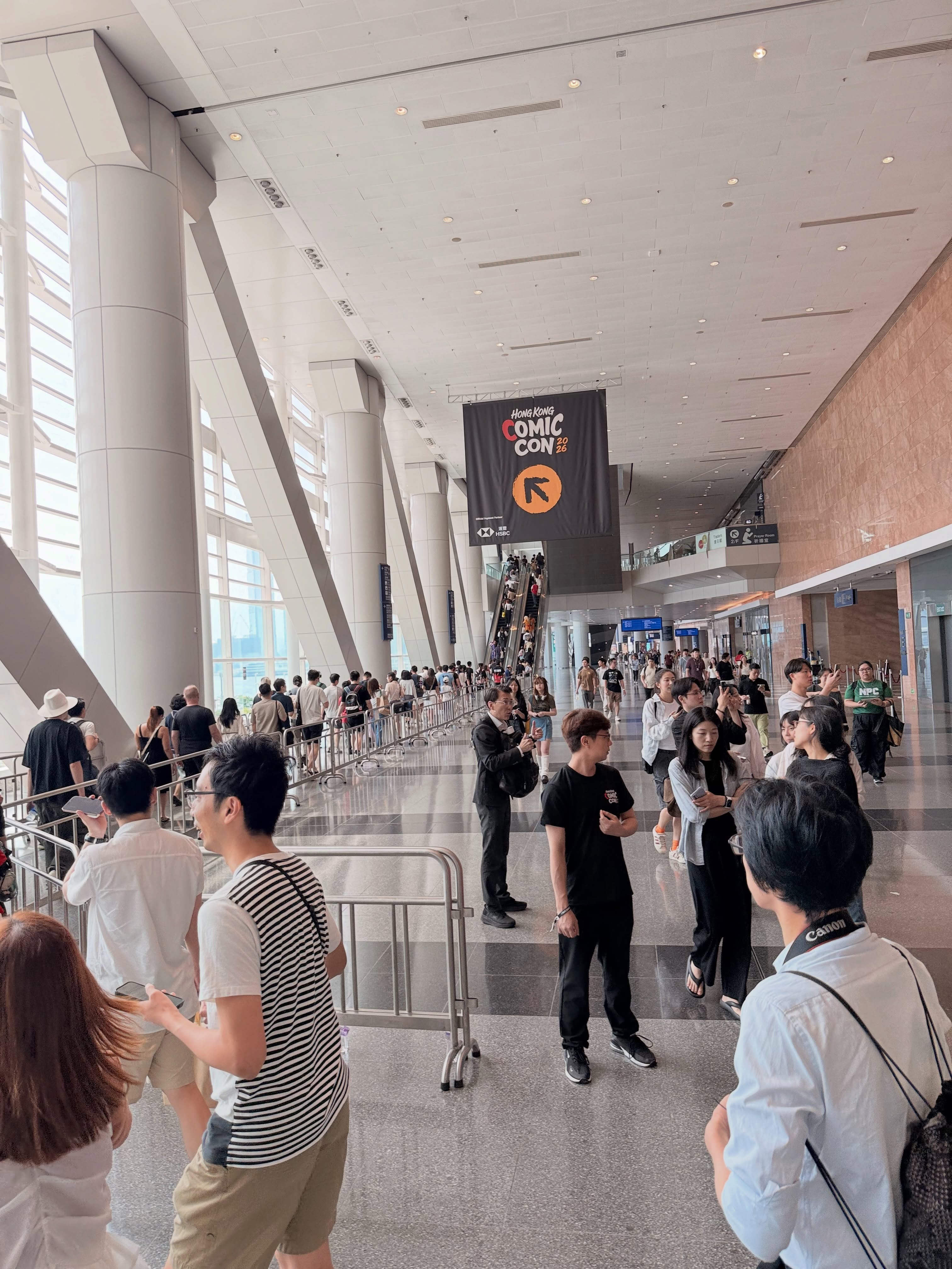 ［即時實況］15:00 Day 2《香港 Comic Con 2026》（Hong Kong Comic Con）正於 2026 年 5 月 29 日至 31 日在香港會議展覽中心（HKCEC）Hall 3 隆重舉行。